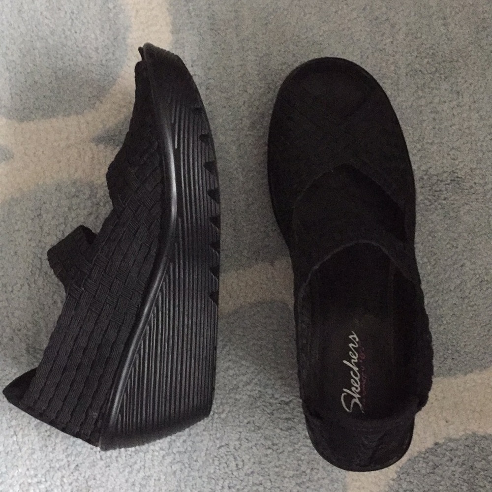Sketcher black wedge sandal memory foam footbed